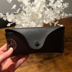 BRAND NEW Ray Bans Case!